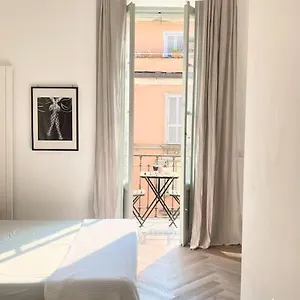 https://luxury-design-home.it-lombardy.com
